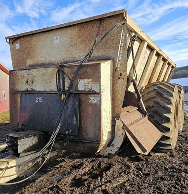 KUHN KNIGHT 8150 PRO TWIN SLINGER Manure Spreaders | Iron Listing (55)