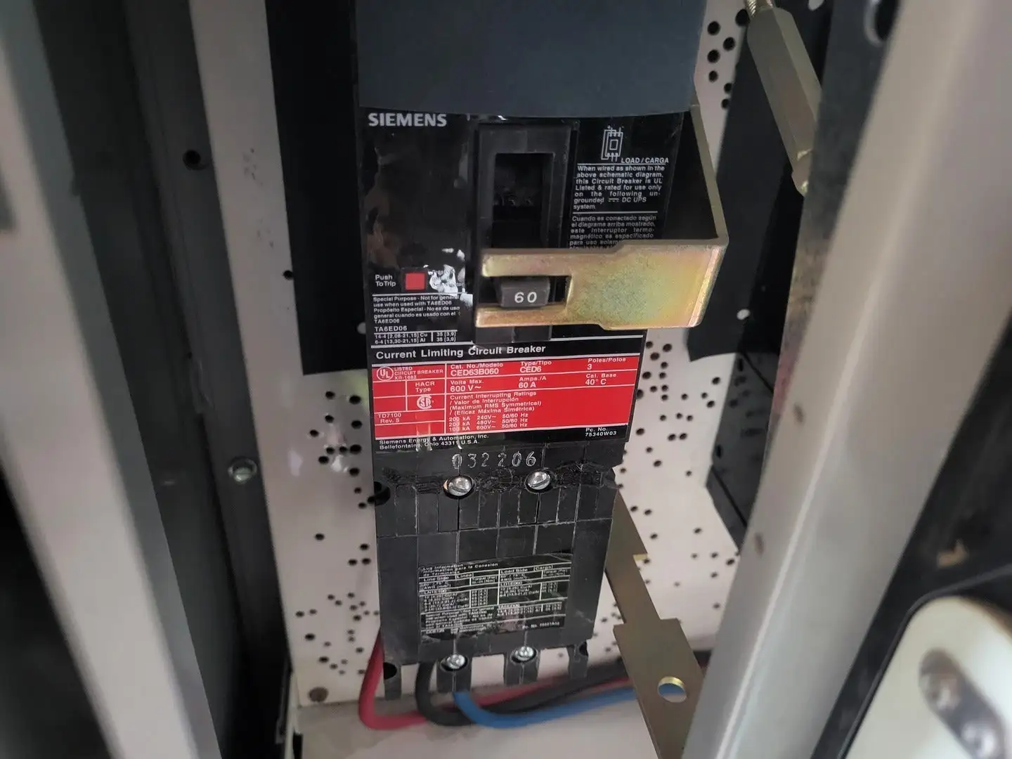 Used SIEMENS CED63B060 Circuit Breakers British Columbia CA | Lenmark #249009