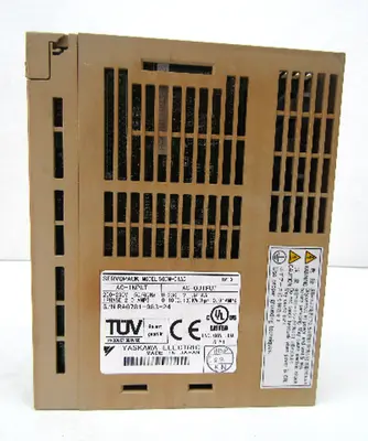 USED YASKAWA SGDM-01AD
