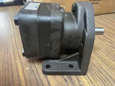 Used VICKERS V214-8W-1C-12-S214 Pumps | Surplus Asset Holdings #1206211