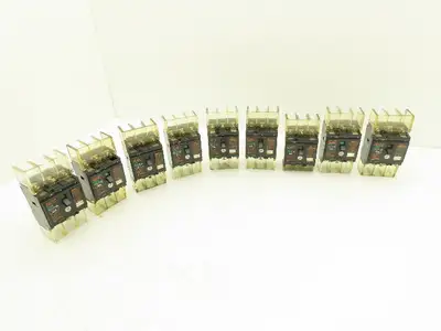 Fuji EA33 Circuit Breaker 20A 460VAC 3-Pole Lot of 9