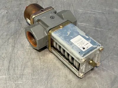 New | in-Stock JOHNSON CONTROLS V46AE17C Pumps Ohio US | HGR 24 #1261257