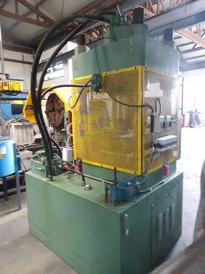 USED CLIFTON 250 TON