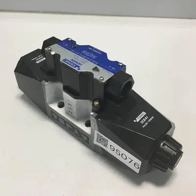 USED VICKERS DG4V56CMP7LH740