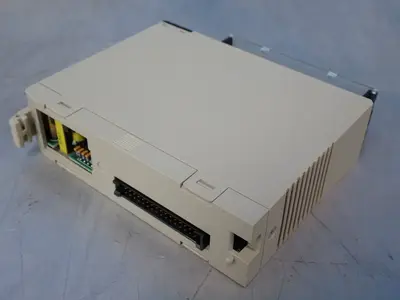 NEW OMRON C200HDA001