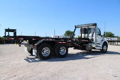 New | in-Stock 2027 PETERBILT 548 Rolloff Trucks Texas US | Roll Off Truck World #1492014