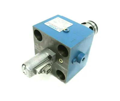 USED VICKERS CVUSWD3B29M10EN123 CONTROL VALVE 02351492