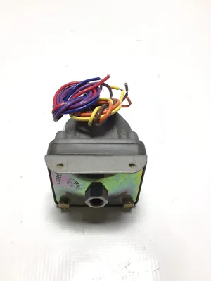 Barksdale D2H-A150SS Pressure or Vacuum Actuated Switch
