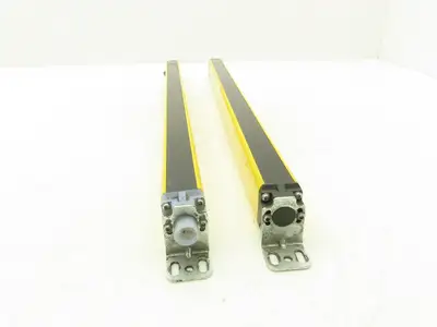 Schmersal SLC440-ER-0490-14-01 Safety Light Curtain Transmitter & Receiver Set
