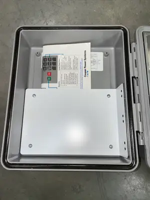 New Cooper Power Systems CBC-8000 Capacitor Bank Control @1A