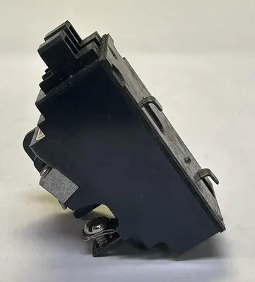 New | in-Stock ITE P2020 Circuit Breakers | Surplus Asset Holdings #1189513