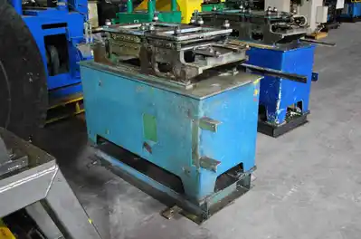 12″ ARDCOR 16-Roll Stock Straightener