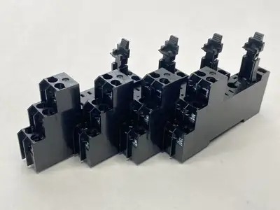 USED ALLEN BRADLEY SER B 8-BLADE RELAY SOCKET/RELAY BASE 6A 250V LOT OF 4