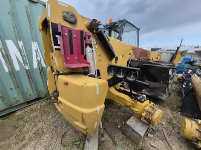 USED CATERPILLAR TH560B