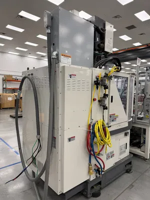 2004 TOYO ET-90VR2 VERTICAL Injection Molding Horizontal/Vertical | Machinery Network (5)