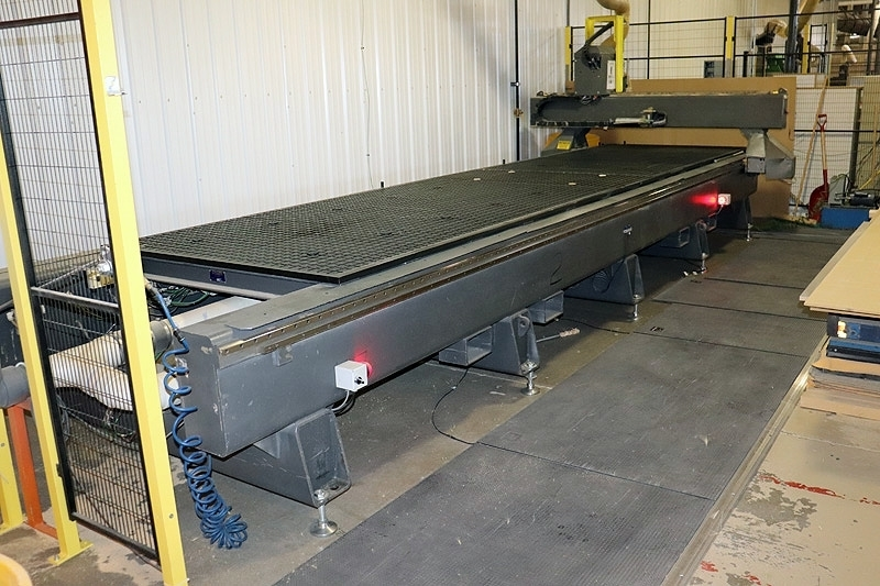 Used 2007 MULTICAM 5000 Used 3 Axis CNC Routers 202883 | PlastiMach Corp