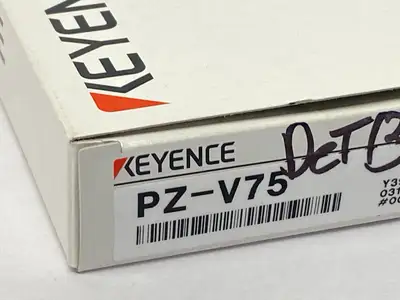 PZ-V75 | Keyence  Built-In Amplifier Photoelectric Sensor Square Reflective - New Other