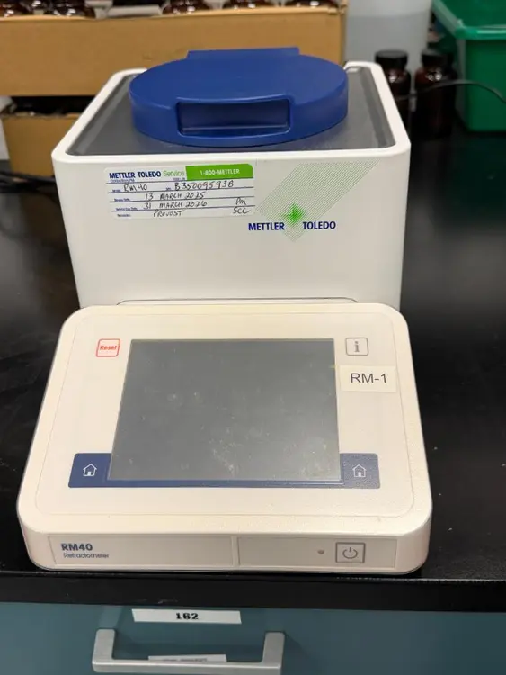 Used _UNKNOWN_ _UNKNOWN_ Refractometers Rhode Island US | Federal Equipment Company #1347597