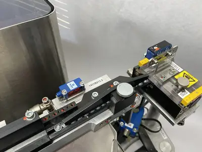 USED WEBER SCREWDRIVING GENTLE VIBRATORY STEP FEEDER SYSTEM, VERY LOW NOISE EMISSIONS