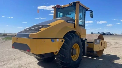 USED 2025 Volvo SD115B