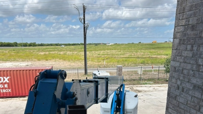 USED 2014 Genie S-85