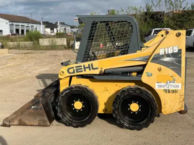 2018 GEHL R165 1,100-2,999 Lb Skid Steer Loaders | Steam Well LLC (1)