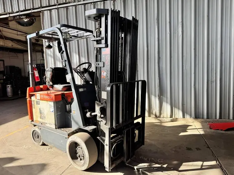 Used 2007 TOYOTA 7FBCU30 4-Wheel Sit down Electric Counterbalance Forklifts Texas US | North Texas Equipment Services #901040