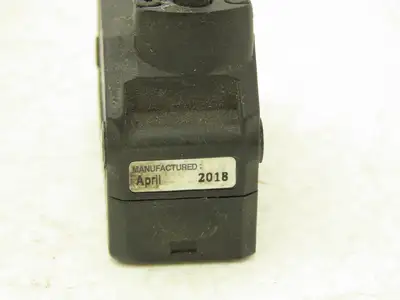 Keyence IL-030 CMOS Multi-Function Analog Laser Sensor 20 to 45 mm Range