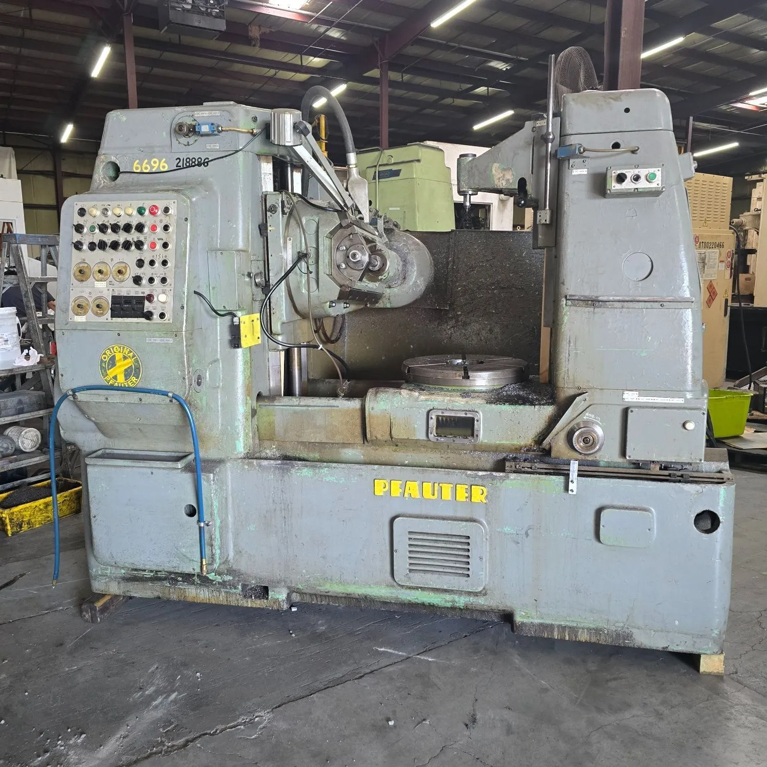 USED 1973 PFAUTER P-630