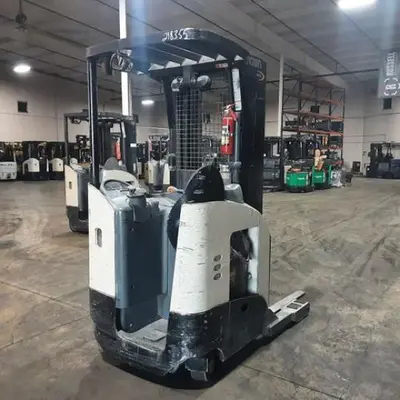 USED 2019 CROWN RR5725-45