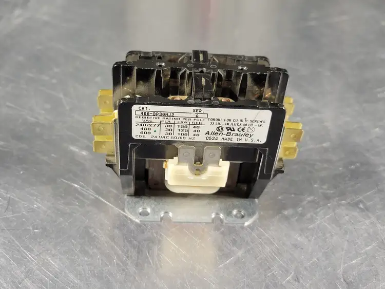 Used ALLEN-BRADLEY 400-DP30NJ2 Switchgears British Columbia CA | Lenmark #242566