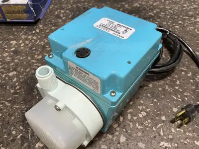 Used LITTLE GIANT PUMP 4E34NR Pumps Ohio US | HGR 24 #1513569