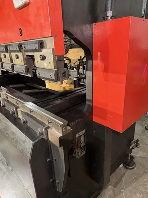 USED 1991 AMADA RG 100S
