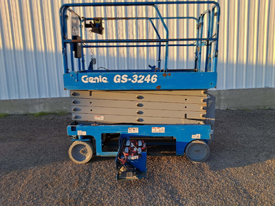 USED 2019 Genie GS-3246