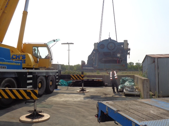 Supply Labour And Lifting Equipment To Unload Machines From Transport