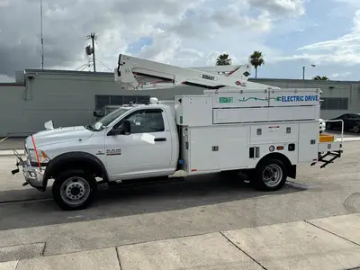 Used 2017 RAM 5500 Bucket (boom) trucks Florida US | Truck and Van Outlet #1509174