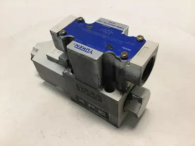 USED YUKEN DSG-01-2B2-D24-50251
