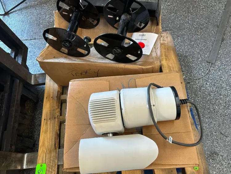 Used _UNKNOWN_ _UNKNOWN_ Camera Systems Tennessee US | Myron Bowling Auctioneers Inc #1547580