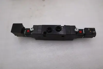 NEW OPEN BOX Parker B552ACB53C Pneumatic Solenoid Valve 150 PSI STK GF484A