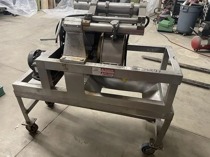 Used URSCHEL LABORATORIES G DICER Slicers / Dicers / Cutters Ohio US | Regal Equipment Inc #219154