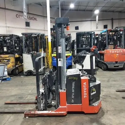 USED 2022 TOYOTA 6BWR15