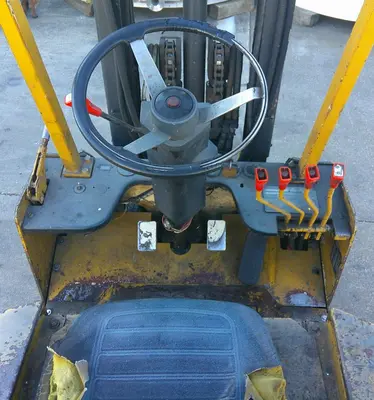 SPC9263  Forklift 3500 lbs. Allis Chalmers propane forklift model ACC35 PS, squeeze forks, 130 1/2" lift height
