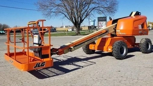 USED 2021 JLG 400S