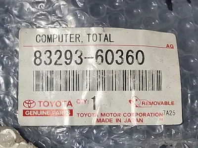 NEW TOYOTA 83293-60360