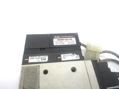USED SMC VACUUM SWITCH WITH VACUUM EJECTOR 12-24 VDC