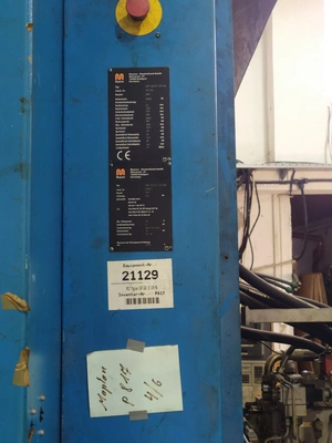 MAPLAN Vertical Rubber Injection Molding Machine, in working condition