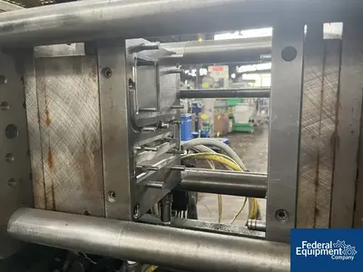 USED ARBURG 39 Ton Arburg Injection Molder, Model 220-90-350