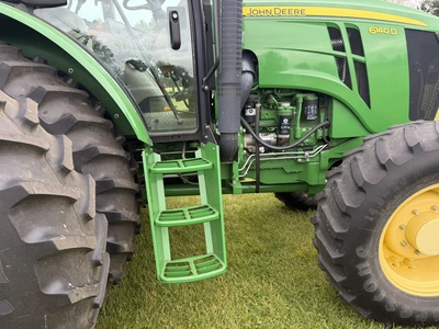 USED 2013 JOHN DEERE 6140D