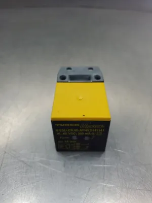 TURCK Ni25U-CK40-AP4X2-H1141 10-65VDC Proximity Module. 5D