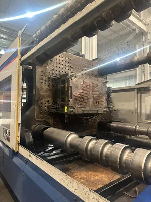 2004 VAN DORN Caliber 2200 Horizontal Plastic Injection Molding Machines | JYC MACHINERY (5)